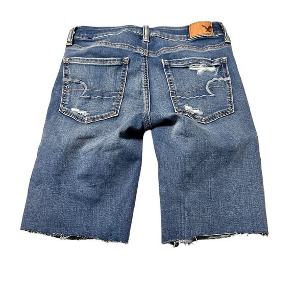American Eagle Skinny Bermuda Stretch Denim Jean Short Distressed size 2 - Picture 2 of 7